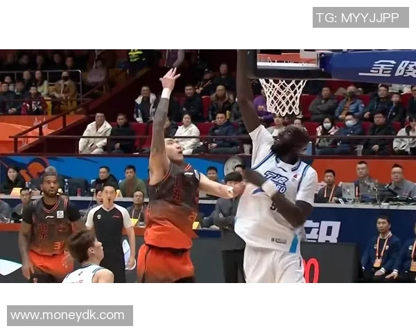 辽宁本钢惜败新疆队，球队卫冕形势岌岌可危