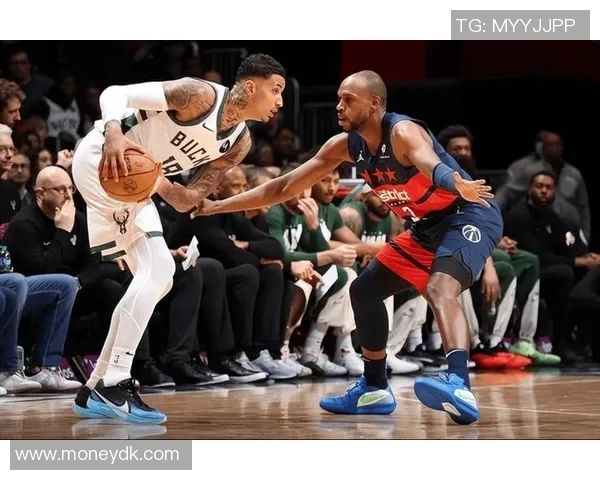 雄鹿前锋米德尔顿：我们会为总冠军而拼搏